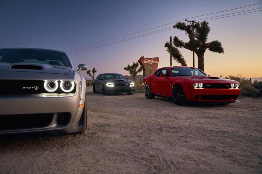  Dodge Challenger R/T Scat Pack Widebody (LC) 2018 года  (фото 19 из 48)